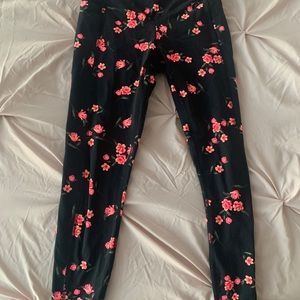 Victoria’s Secret Pink Gym Leggings/Pants
